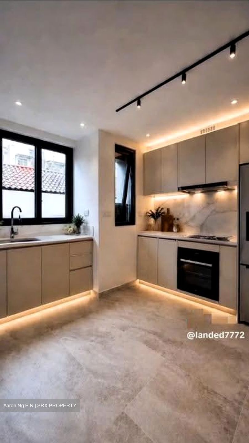 Cambridge Road (D8), Terrace #636904791